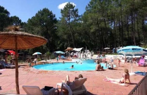 Bollene House | Camping 3 étoiles - Piscine - eehcic