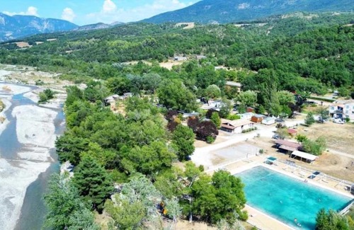 Beynes Other | Camping 3 étoiles - Piscine - ccbaehg