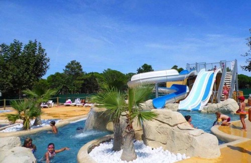 Sainte-Marie-la-Mer House | Camping 4 étoiles - Parc aquatique - efaa0h