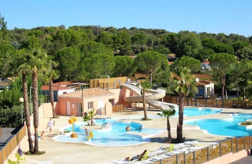 Bessan House | Camping 4 étoiles - Parc aquatique - eeidga