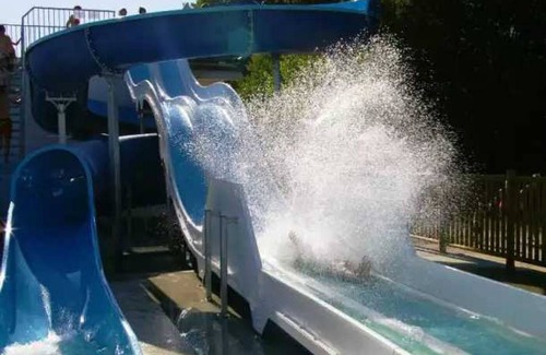 Aureilhan House | Camping 4 étoiles - Piscine - eecaag