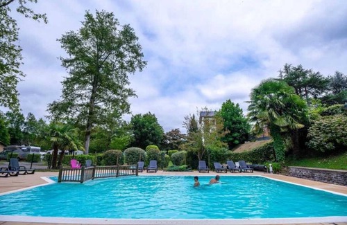 Aramits House | Camping 4 étoiles - Piscine - ccbbdhe