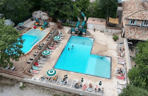 Die House | Camping 4 étoiles - Piscine - ccaifid