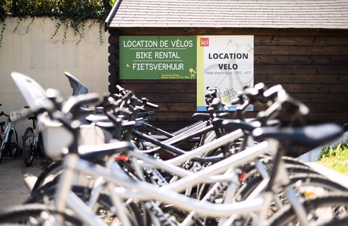 Brissac-Quince RV Rental | Camping de l'Etang* - Unusual Premium Safari Tent 3 Rooms 4/5 people