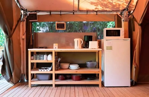 Manosque House | Camping Flower Provence Vallée* - Freeflower 3-room tent for 5 people Without sanitary facilities