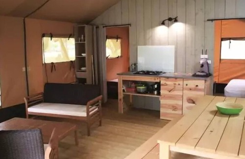 Devillac House | Camping Fontaine Du Roc* - Safari tent 3 rooms 5 people