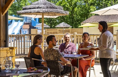 Cenac-et-Saint-Julien House | Camping Romanée Le Lou Castel* - Mobile home Select TV LV Clim Plancha 3 Rooms 4 people