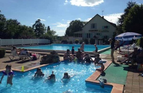 Saint-Honore-les-Bains House | Camping 3 étoiles - Piscine - eeebdc