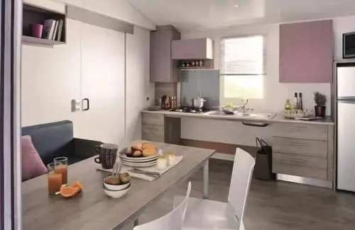 Saint-Paul-Trois-Chateaux House | Camping de la Colline * - 2 bedroom mobile home GRAND COMFORT HELIOS air-conditioned PMR 6 people