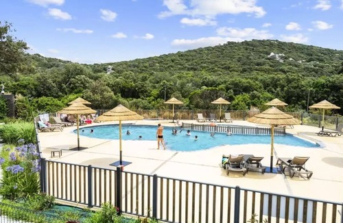 Pianotolli-Caldarello House | Camping le Damier * - Mobil home Big Bahia 33m2 - 2 bedrooms + air conditioning + TV 4 to 6 people - 4 pers. included in the tariff