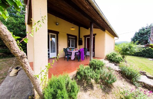 Ruoms Villa | Camping la Chapoulière* - 4-room cottage for 6 people