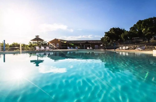 Ruoms Villa | Camping la Chapoulière* - 4-room cottage for 6 people