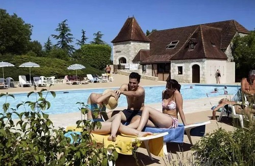 Souillac House | Camping La Paille Basse* - Mobil Home Lounge Plus 4 Rooms 6 People