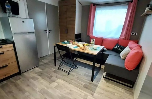 La Plaine-sur-Mer House | Camping La Renaudière* - Mobil-home Confort Plus 3 Rooms 4/5 People