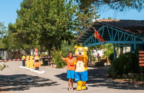 La Roque-d'Antheron House | Camping Le Domaine des Iscles **** - Cozy Mobil Home 4 Rooms 6 People