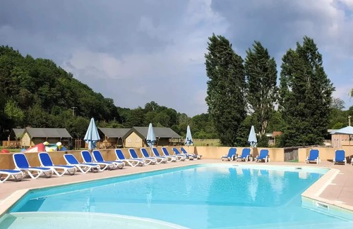Marcillac-Saint-Quentin House | Camping Le Pont de Mazerat * - Coco Sweet mobile home: unusual and comfortable for 4 people