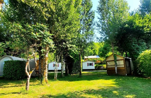 Marcillac-Saint-Quentin House | Camping Le Pont de Mazerat **** - Safari tent 35m² 5 people