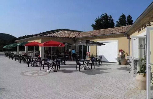 Saint-Maurice-d'Ibie House | Camping Le Sous Bois * - Mobile home IRM 3 rooms 4 people PMR Air-conditioned