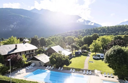 Doussard House | Camping Romanée La Ferme de la Serraz* - Comfort mobile home 3 rooms 4 people