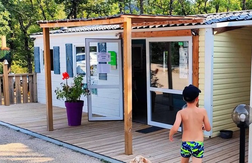 Bauduen Ski Chalet | Camping Tikayan Rives du Lac de Sainte Croix* - EDZNA CHALET. STANDARD WITH SPA. 2 persons