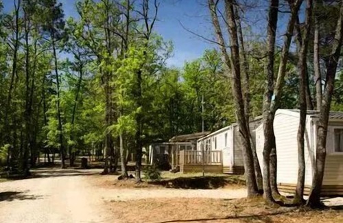 Puy-l'Eveque Ski Chalet | Camping Village Club L'Evasion **** - Chalet for 7 People