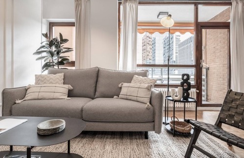 Cuatro Caminos Apartment | Campo - 3 bedroom and balcony penthouse in Azca
