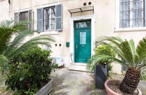 Rione VII Regola Apartment | Campo dei Fiori Detached Apartment Eligio