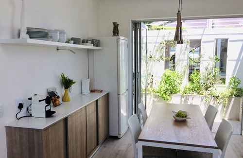 Camps Bay Cottage | Camps Bay Cottage with Sea Views and Pool and Free WI FI