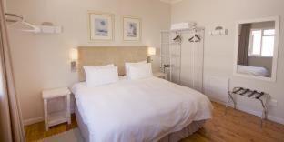 Camps Bay House | Camps Bay Village - Stone Cottages