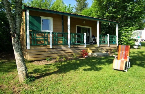 Pays-de-Belves Ski Chalet | Campsite Flower Les Nauves* - 3 room chalet for 4 people