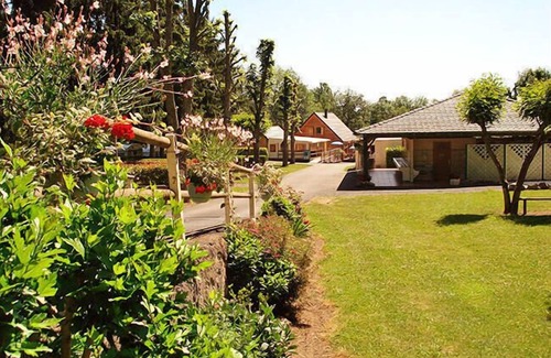 Saint-Nectaire House | Campsite Flower the Green Valley * - 3-room Comfort Chalet for 5 people