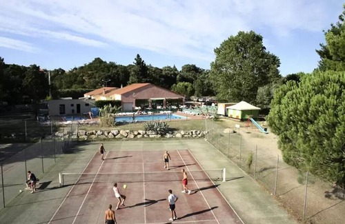 Saint-Jean-Pla-de-Corts House | Campsite Les Casteillets * - Mobile home Comfort 28 m2 - 2 bedrooms - air conditioning 4 people