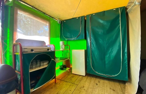 Puybrun House | Campsite La Sole* - 3 Room Canvas Bungalow 5 People