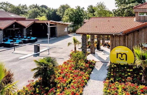 Soulac-sur-Mer House | Campsite maeva Respire Domaine Les Carrelets de Soulac ***** - Mobile Home PMR 3 Rooms 4 People Air-conditioned + TV