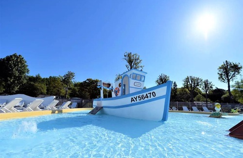 La Trinite-sur-Mer House | Campsite Plijadur* - Mobile home Family TV 4 Rooms 6/7 People