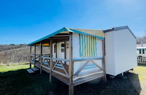 Bouvet Island House | Campsite Quercy Vacances* - 3-room mobile home for 4 people