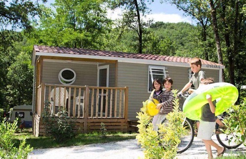 Servies House | Campsite Saint Pierre de Rousieux**** - Very large Mobile Home 4 Rooms 6 People