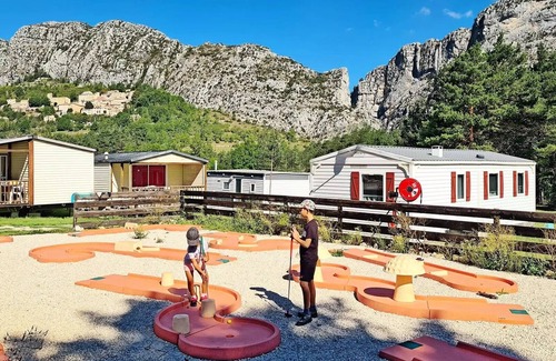 Saint-Auban House | Campsite Tikayan La Pinatelle* - Mobile home Colorado Eco 3 rooms 4/6 people Air-conditioned