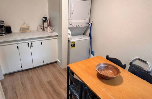 Tallahassee Villa | Campus Close, Game Dates Open, Pets - Yes