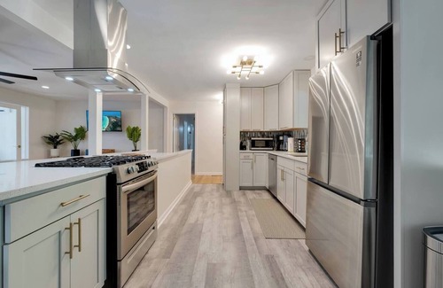 Tallahassee House | Campus Close, Roomy, Feels Like Home, Family Vibe
