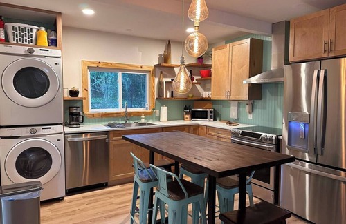 Tallahassee House | Campus Close: Walk to FAMU, Near FSU, Pets YES