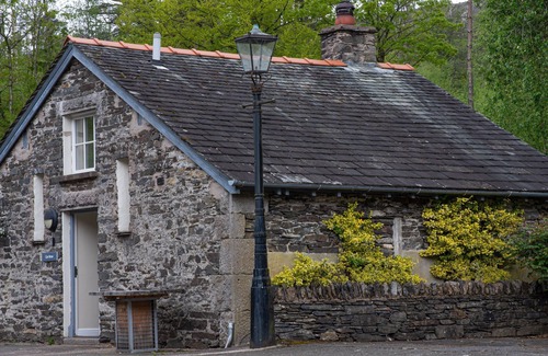Graythwaite Cottage | Can Brow - sleeps 2 guests in 1 bedroom