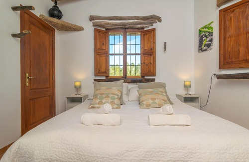 Llubi Villa | CAN GREVER - Charming country house with private pool. Ideal for couples.