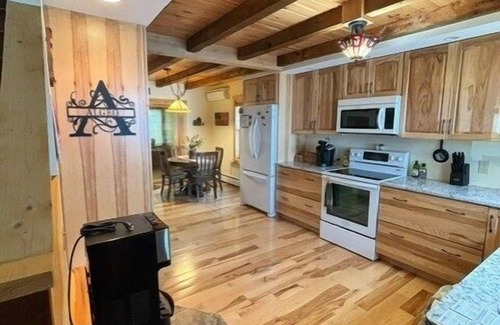 Meredith House | Can't Bear to Leave Lake Winnisquam