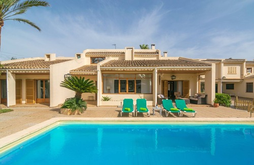 Plamanyola Villa | CAN TIBELA - Charming house with private pool and free WiFi.