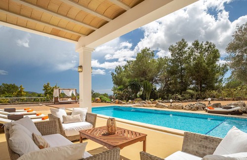 Sant Rafael de Sa Creu Villa | CANA FINA 5 km to Ibiza with sea views and old city views