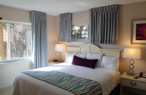 Pompano Beach Resort | Canada House Beach Club Resort