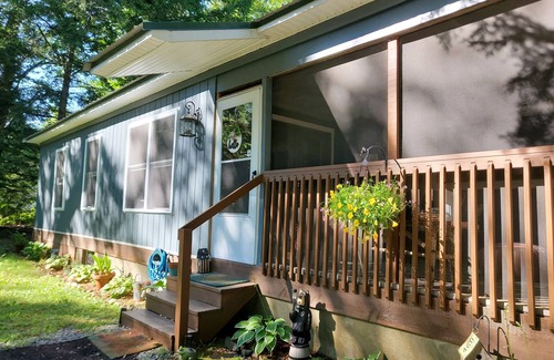 Caroga Lake Cottage | Canada Lake Cottage nestled in the Foothills of Southern Adirondack Mountains