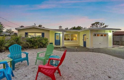 Bayshore Gardens House | CANAL FRONT! Bring or rent a boat, near AMI/IMG + HEATED POOL