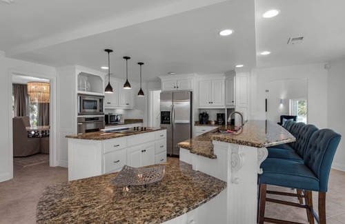 Lafitte Cove House | 🛶 Canal-Front Fun | Pool, Bunks, Game Room | Sleeps 23 | The Beach Celebration